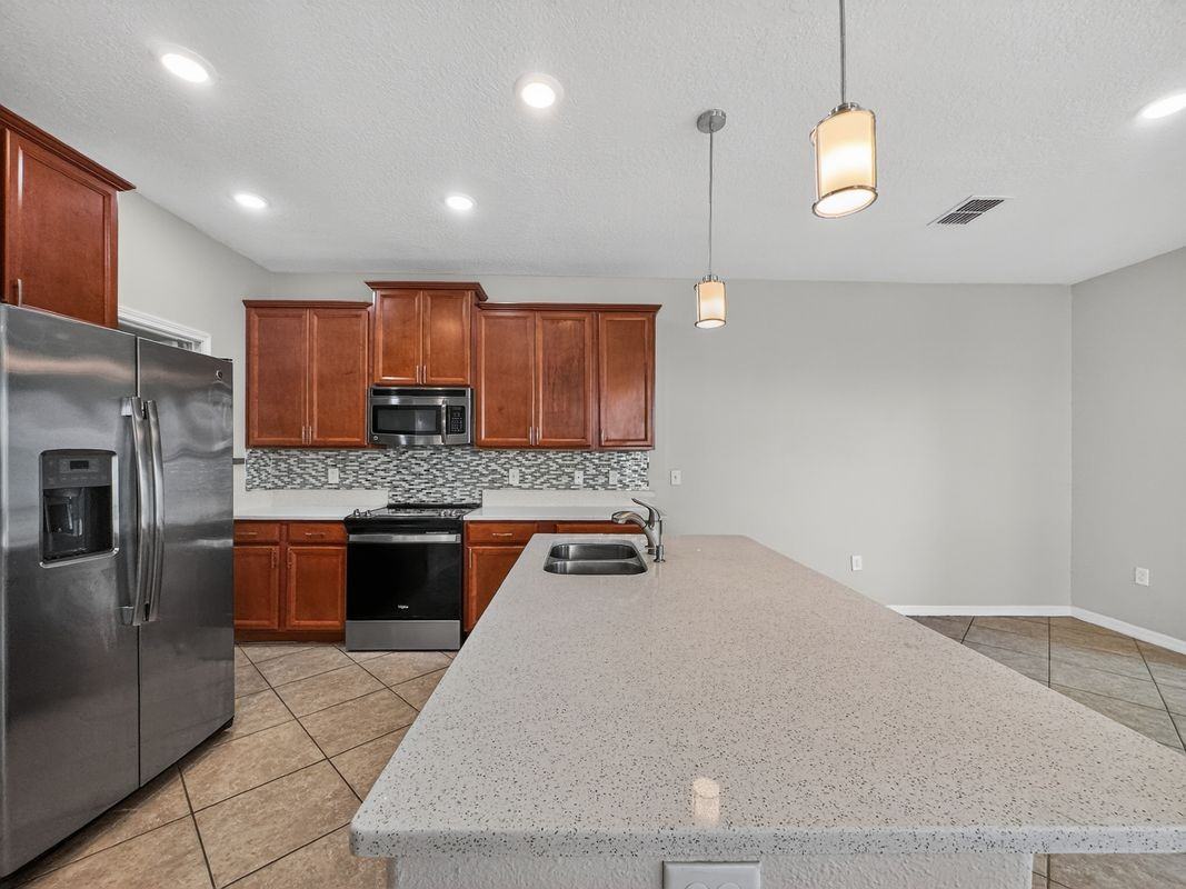 3002 Bargate St - Photo 2 of 18