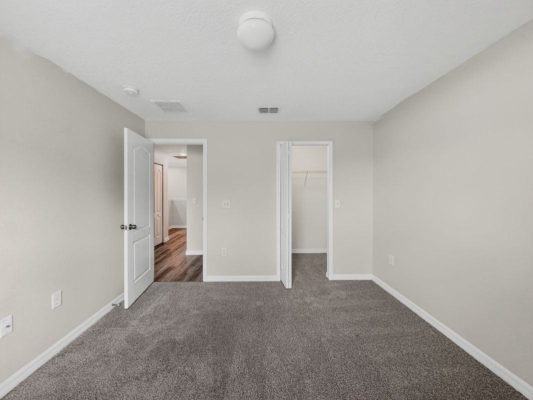 3002 Bargate St - Photo 5 of 18