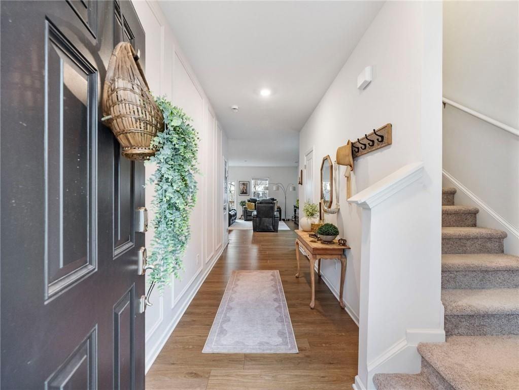 680 Groover St - Photo 2 of 45