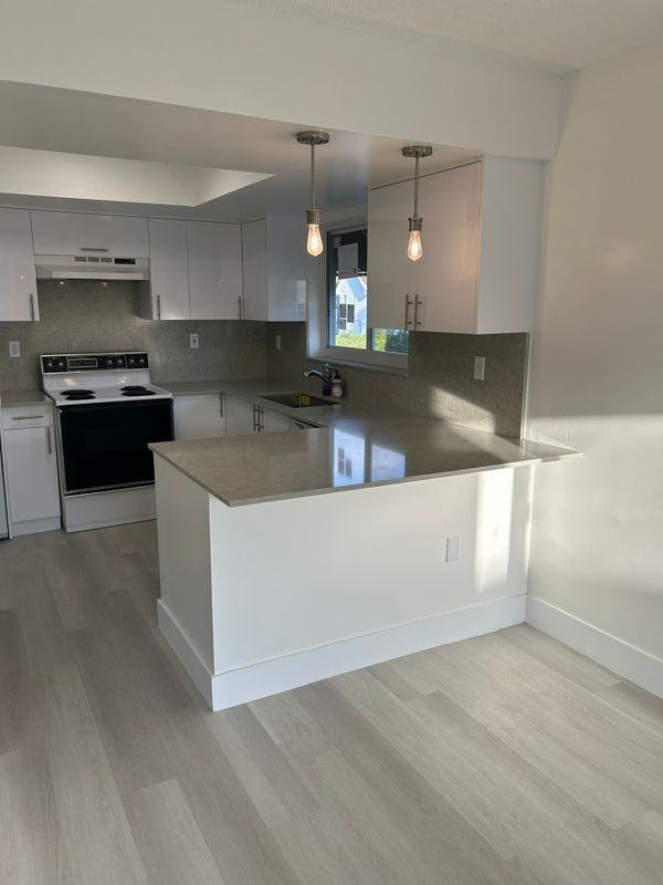 11163 Nw 7th St - Photo 2 of 18