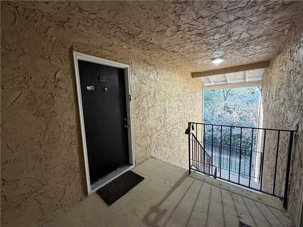 3160 Seven Pines Ct ##13 - Photo 2 of 16