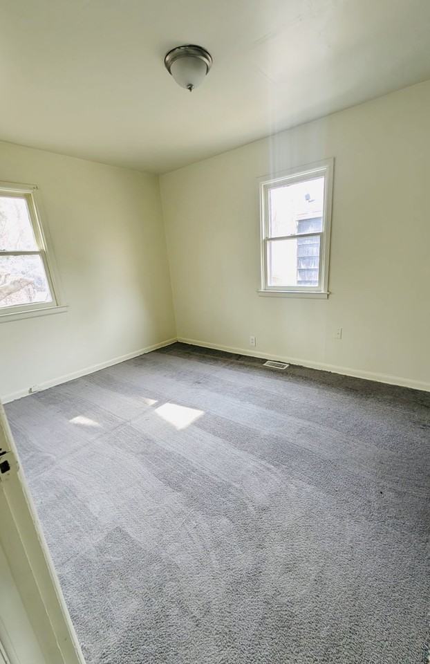 2513 Lester Ct - Photo 4 of 8