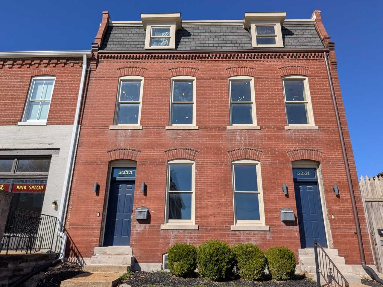 3233 Morganford Rd #14861619 - Photo 4 of 42