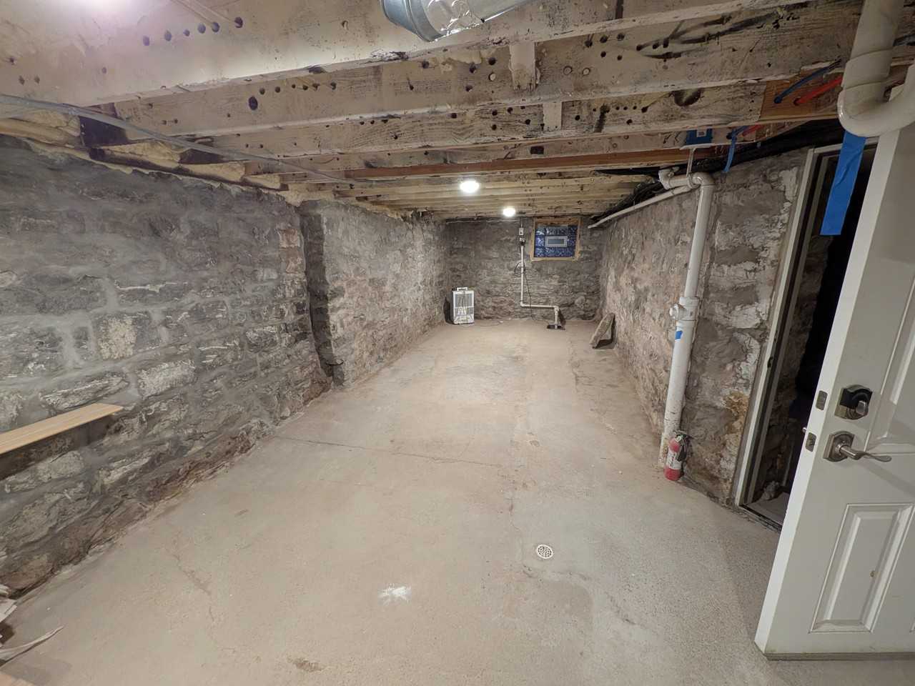 3233 Morganford Rd #14861619 - Photo 2 of 42