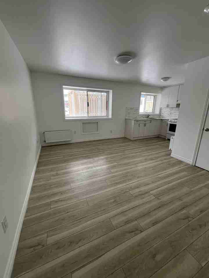 630 Cummings Ave - Photo 4 of 50