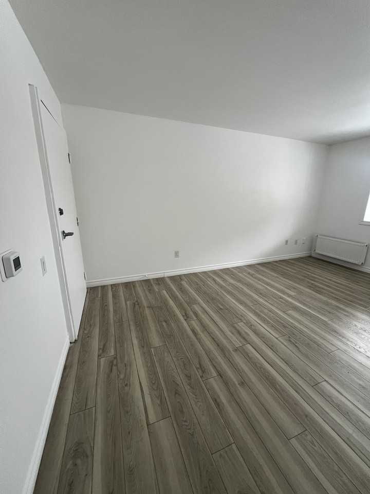 630 Cummings Ave - Photo 7 of 50
