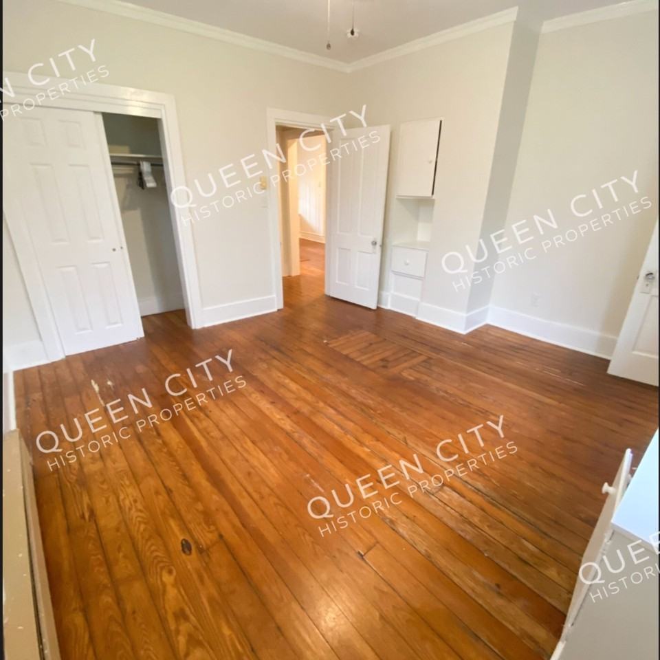 227 N Madison St #1 - Photo 5 of 16