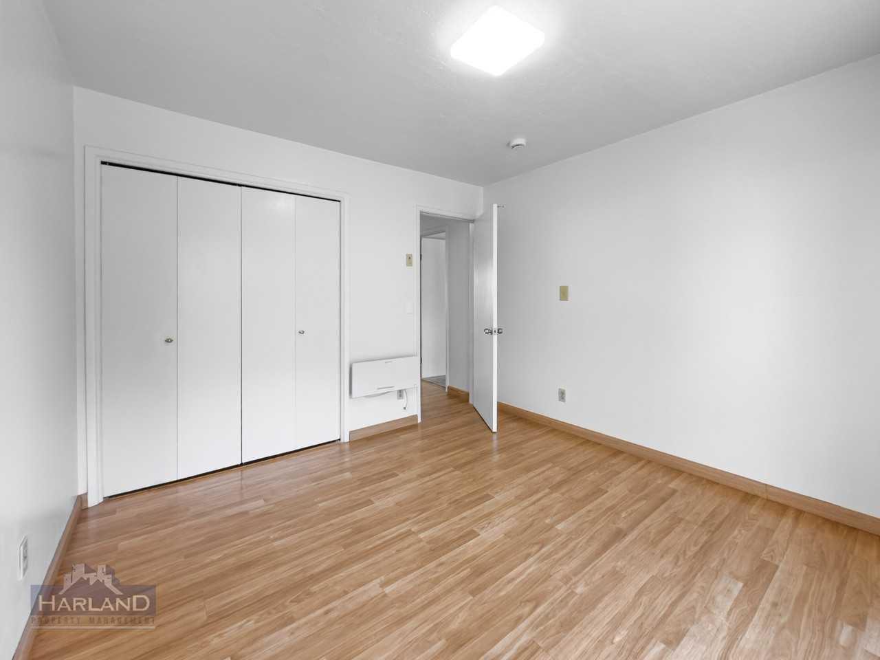 4264 6th Ave - Photo 6 of 10