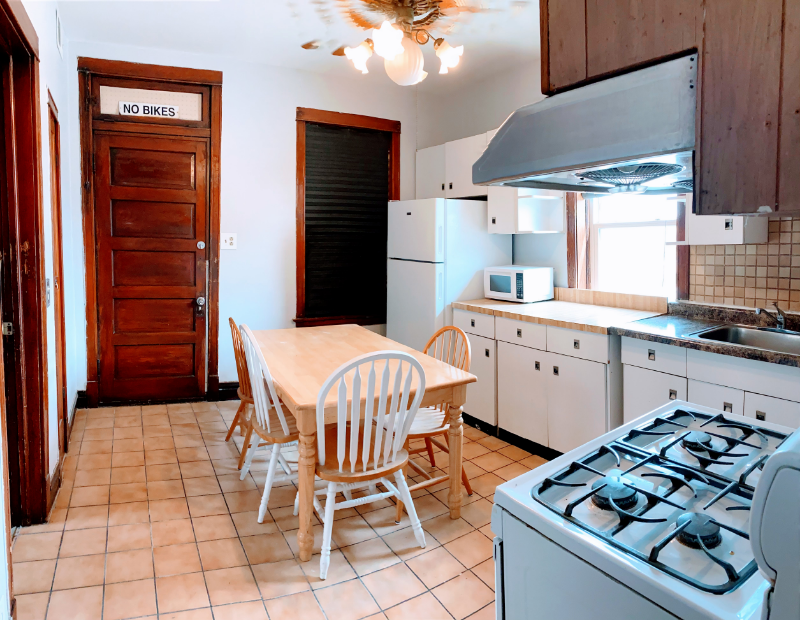 3325 S Emerald Ave #2 - Photo 2 of 15