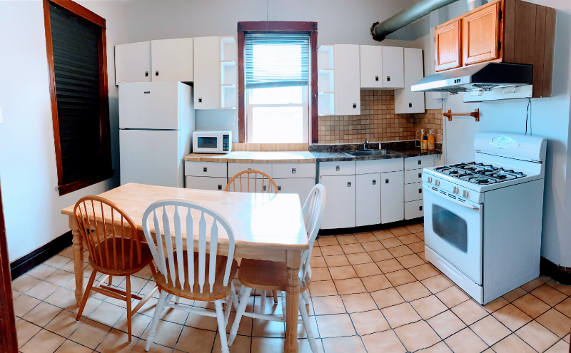 3325 S Emerald Ave #2 - Photo 3 of 15