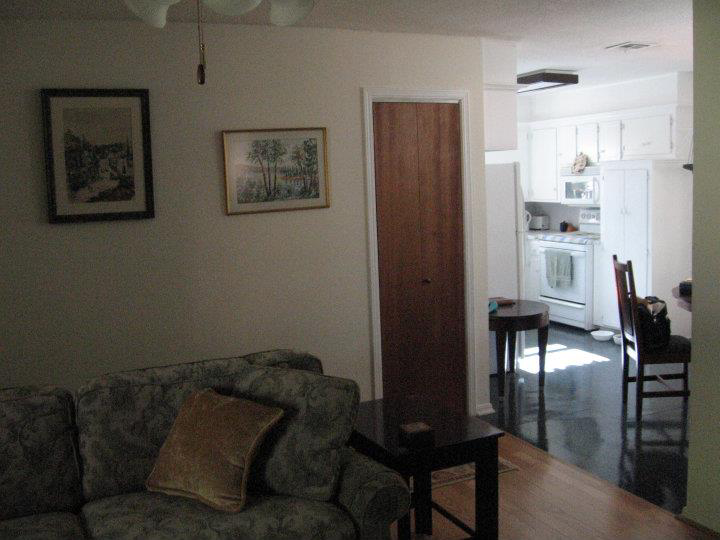 1701 Lenox Dr - Photo 4 of 9