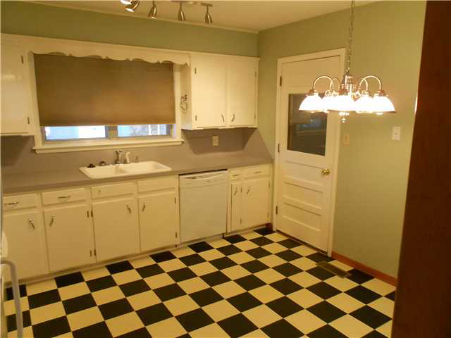 1730 W Boyd St - Photo 7 of 7