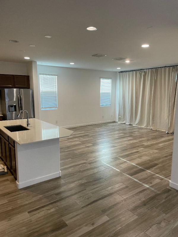 18796 W Cameron Dr - Photo 4 of 21