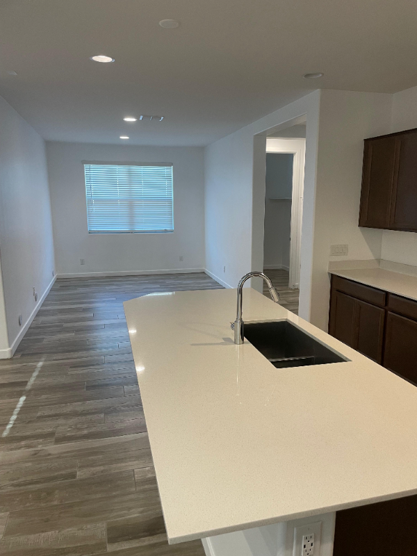 18796 W Cameron Dr - Photo 5 of 21