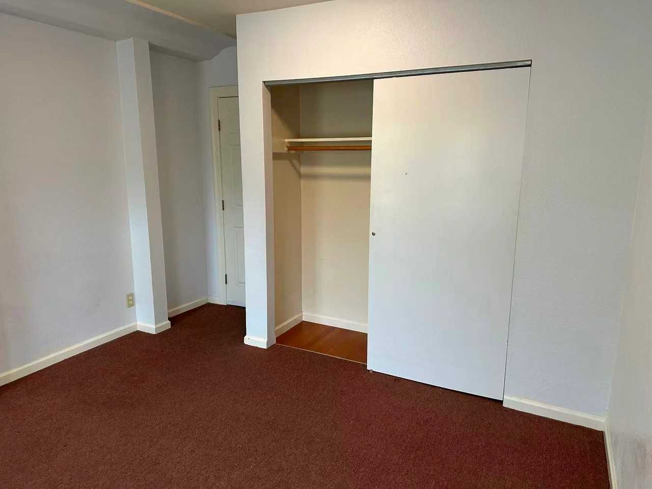 575 N 10th St - Photo 5 of 7