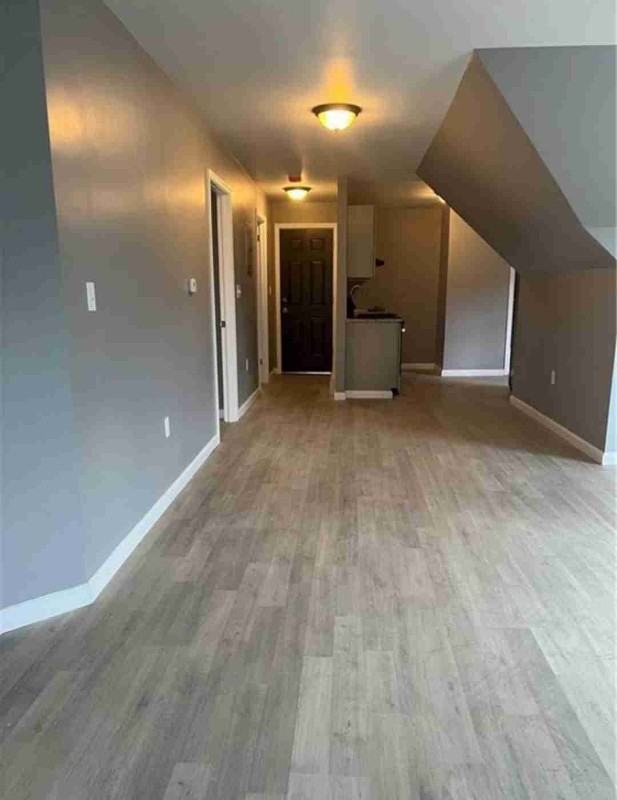 130B Edgewood St #B - Photo 4 of 13