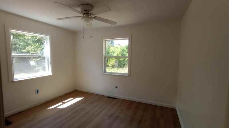 3095 White Oak Rd - Photo 6 of 7