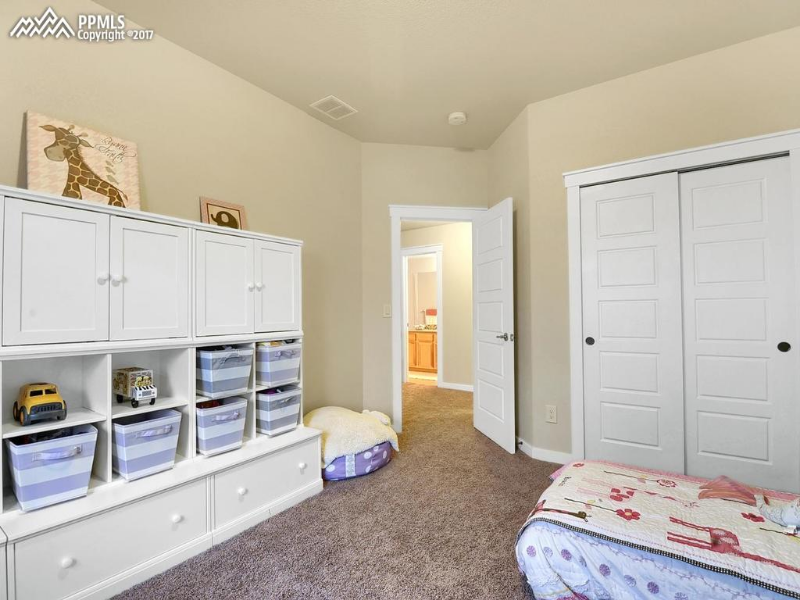 4478 College Park Ct - Photo 6 of 32