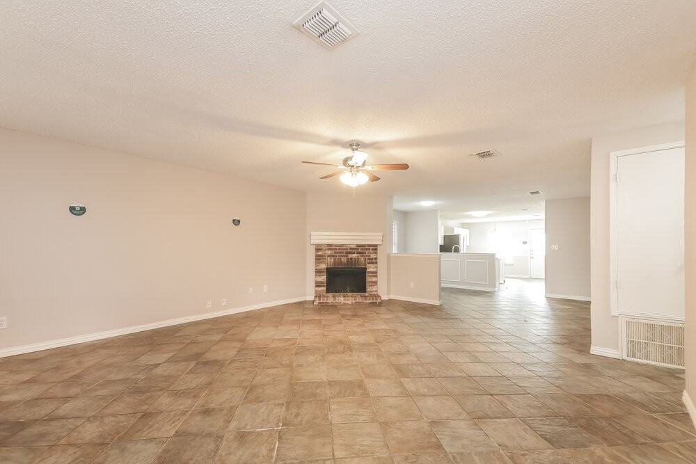 4407 Cedar Crest Dr - Photo 3 of 16