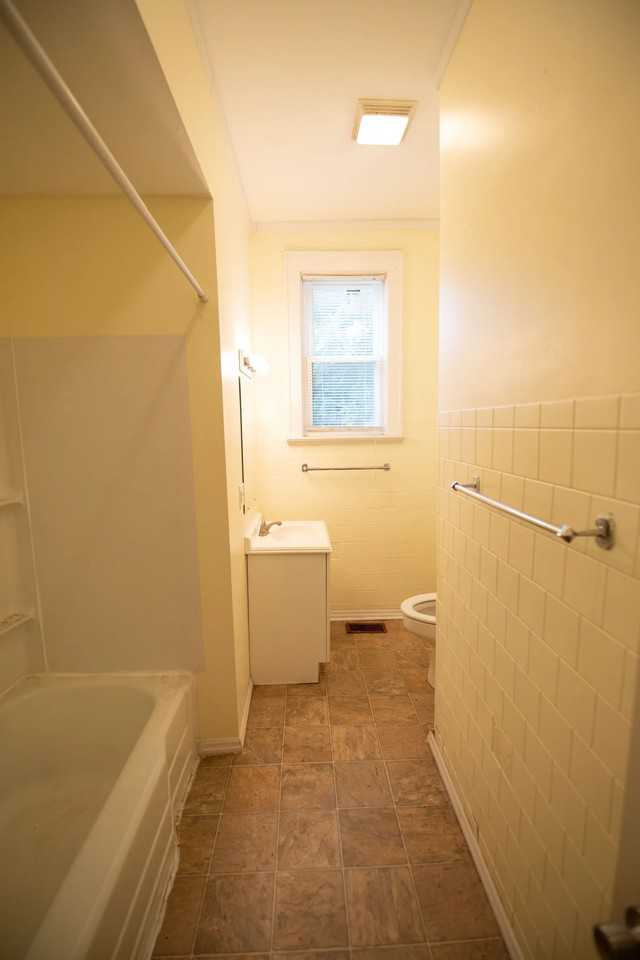 805 S Sprigg St - Photo 6 of 20