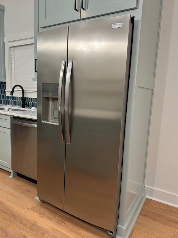 725 S Valentine St - Photo 7 of 20