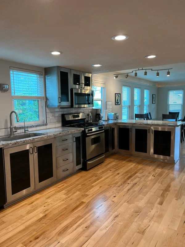 41 Clubhouse Ave #A - Photo 4 of 18