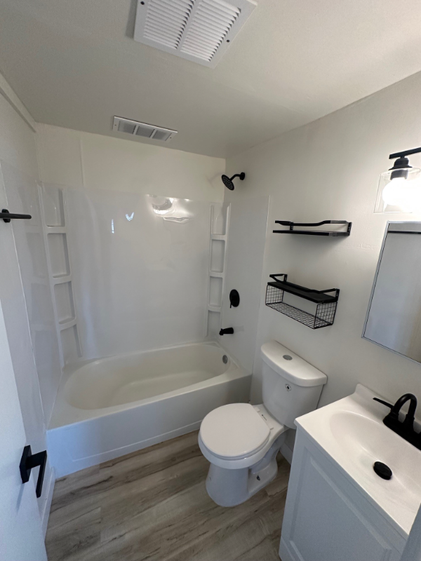 W220N9009 Town Line Rd #8 - Photo 4 of 17