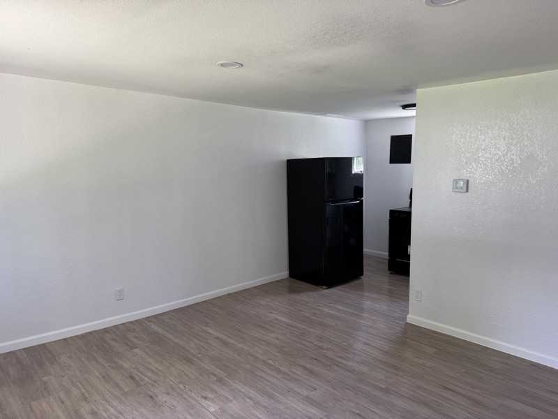 W220N9009 Town Line Rd #8 - Photo 7 of 17