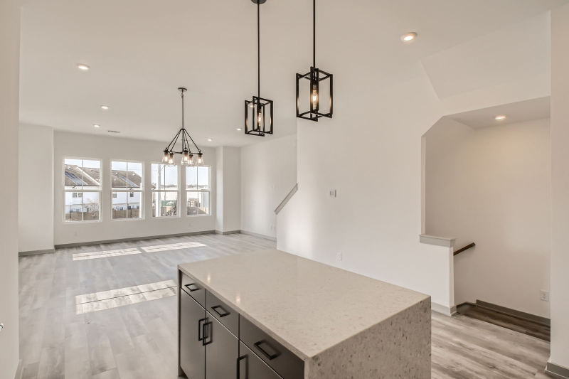 5714 California Ave - Photo 5 of 17