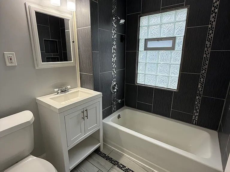 2157 Brown Rd - Photo 3 of 9