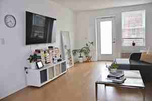 featured image of 123 44th St