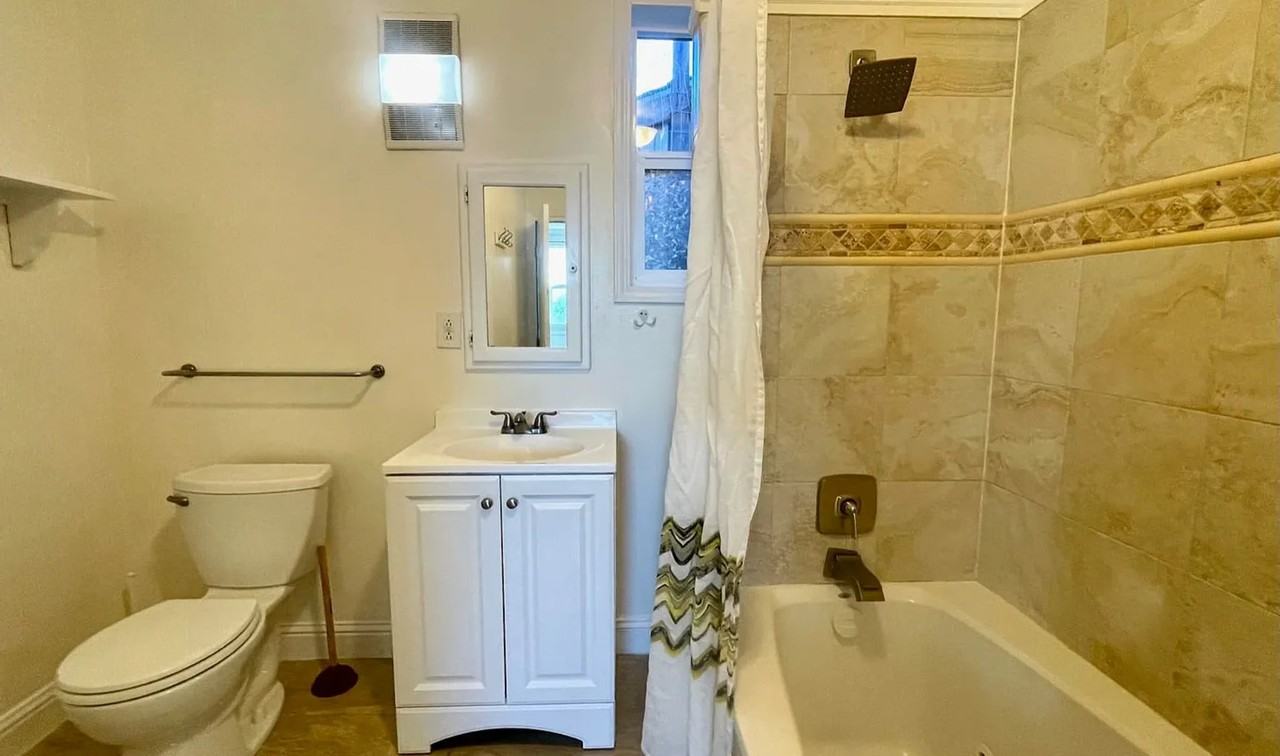 1570 7th St #A - Photo 5 of 5