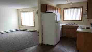 featured image of 1027 13th St N