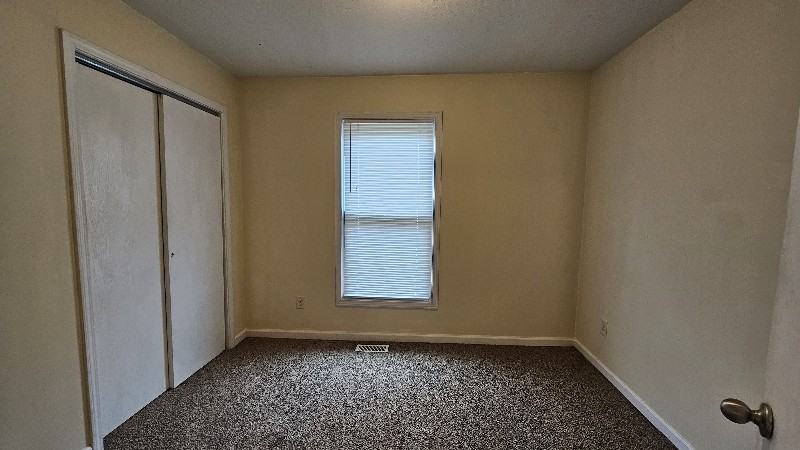 1106 Park St - Photo 5 of 10