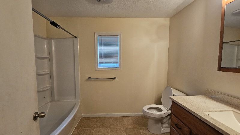 1106 Park St - Photo 6 of 10