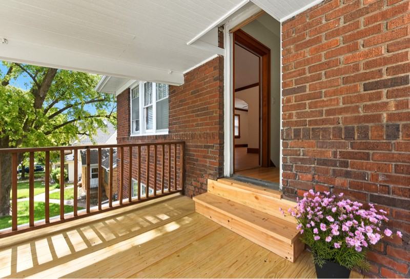 828 N 41st Ave - Photo 4 of 17