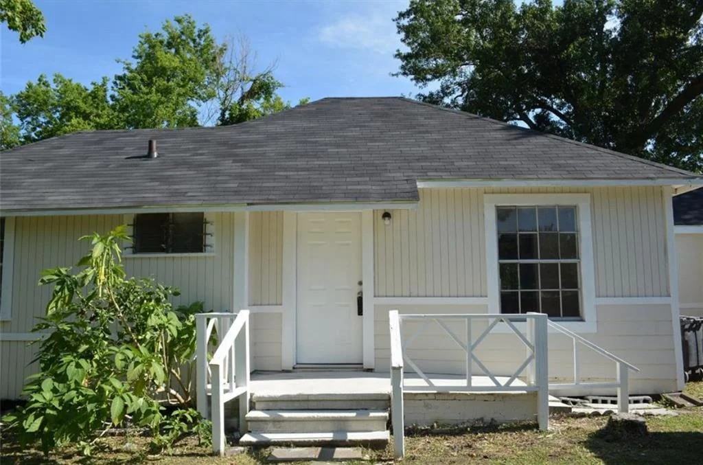 2514 Lynnfield St - Photo 3 of 11