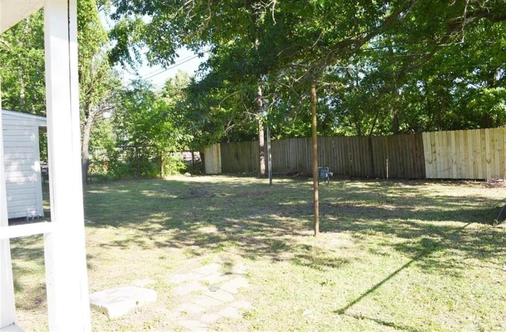 2514 Lynnfield St - Photo 4 of 11