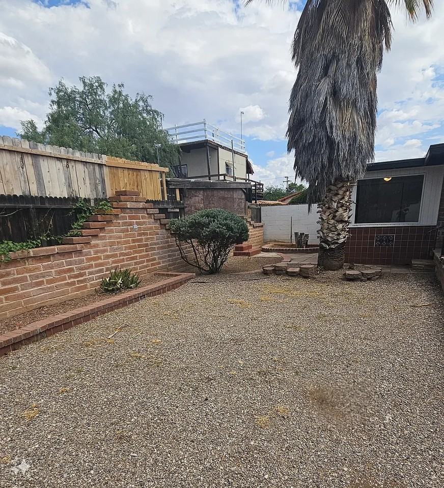 2120 N Edison Ter #2124 - Photo 3 of 14