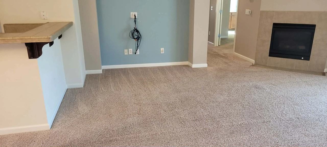 4711 Spyglass Dr - Photo 4 of 12