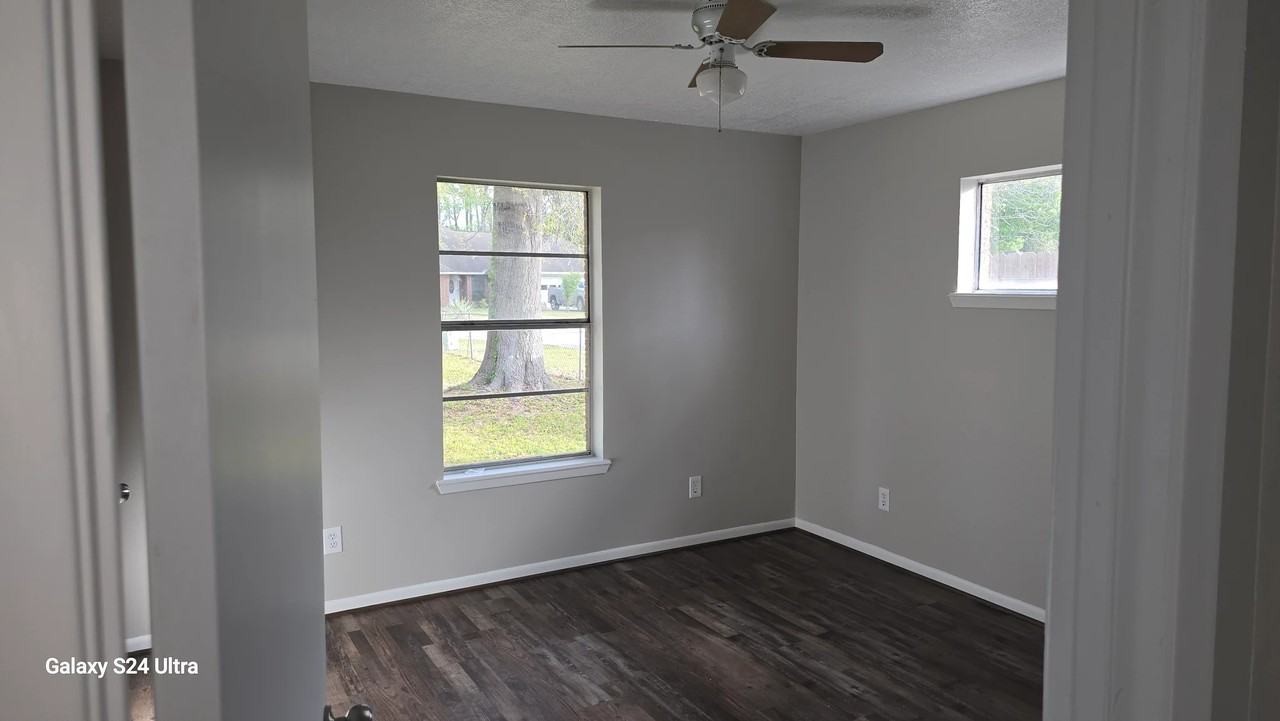 22744 Keith Dr - Photo 5 of 17