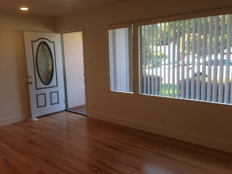 298 Ramona Dr - Photo 2 of 8