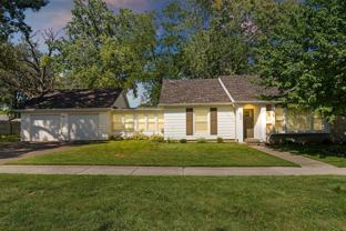 500 W Pacific Ave - Photo 1 of 1