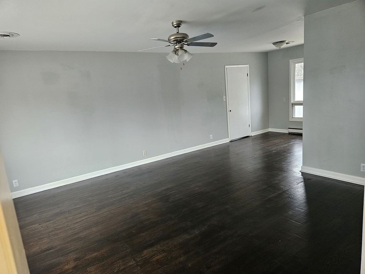 5140 Kindred Ave - Photo 3 of 8