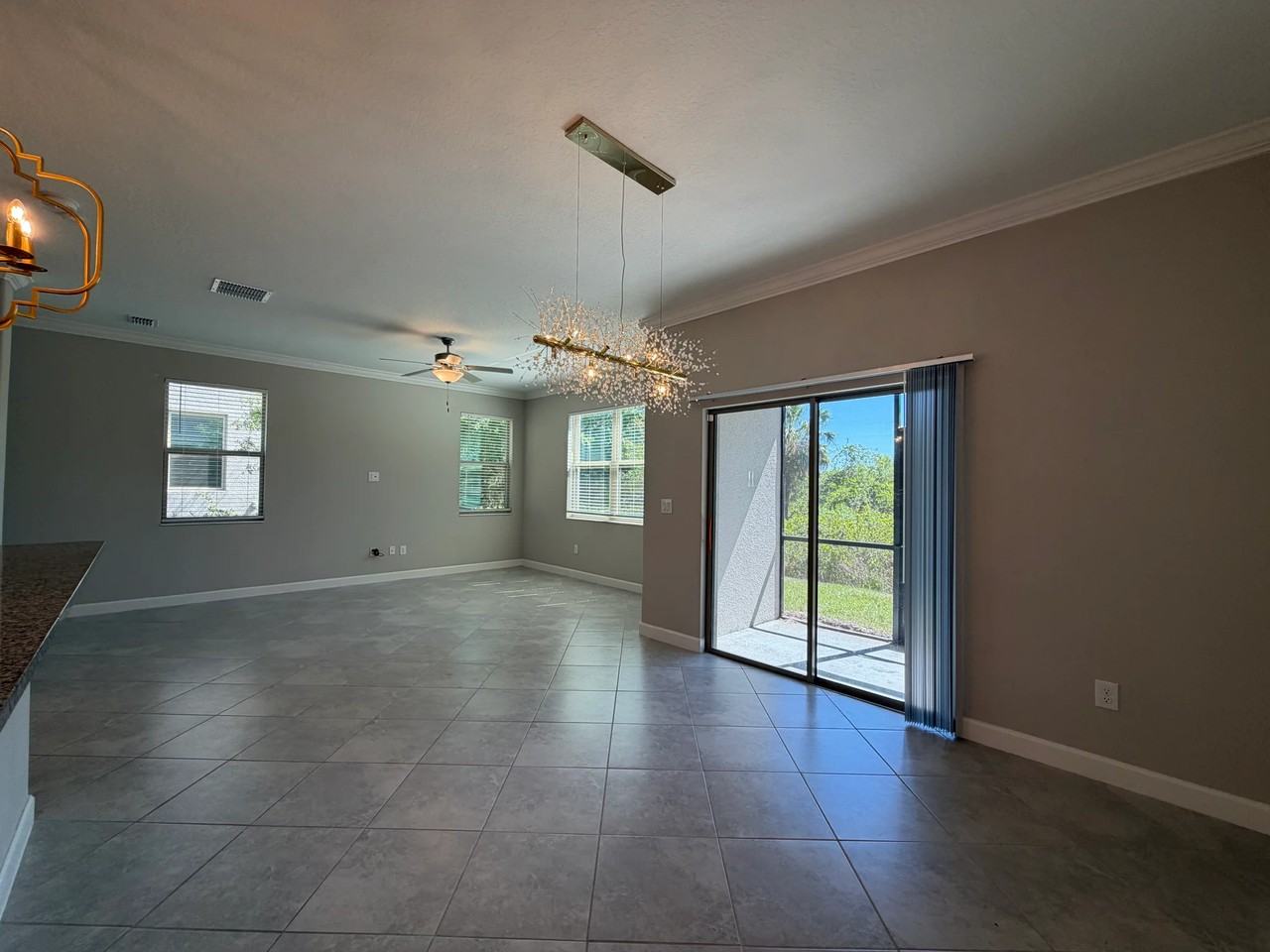 1726 Roseville St - Photo 6 of 20