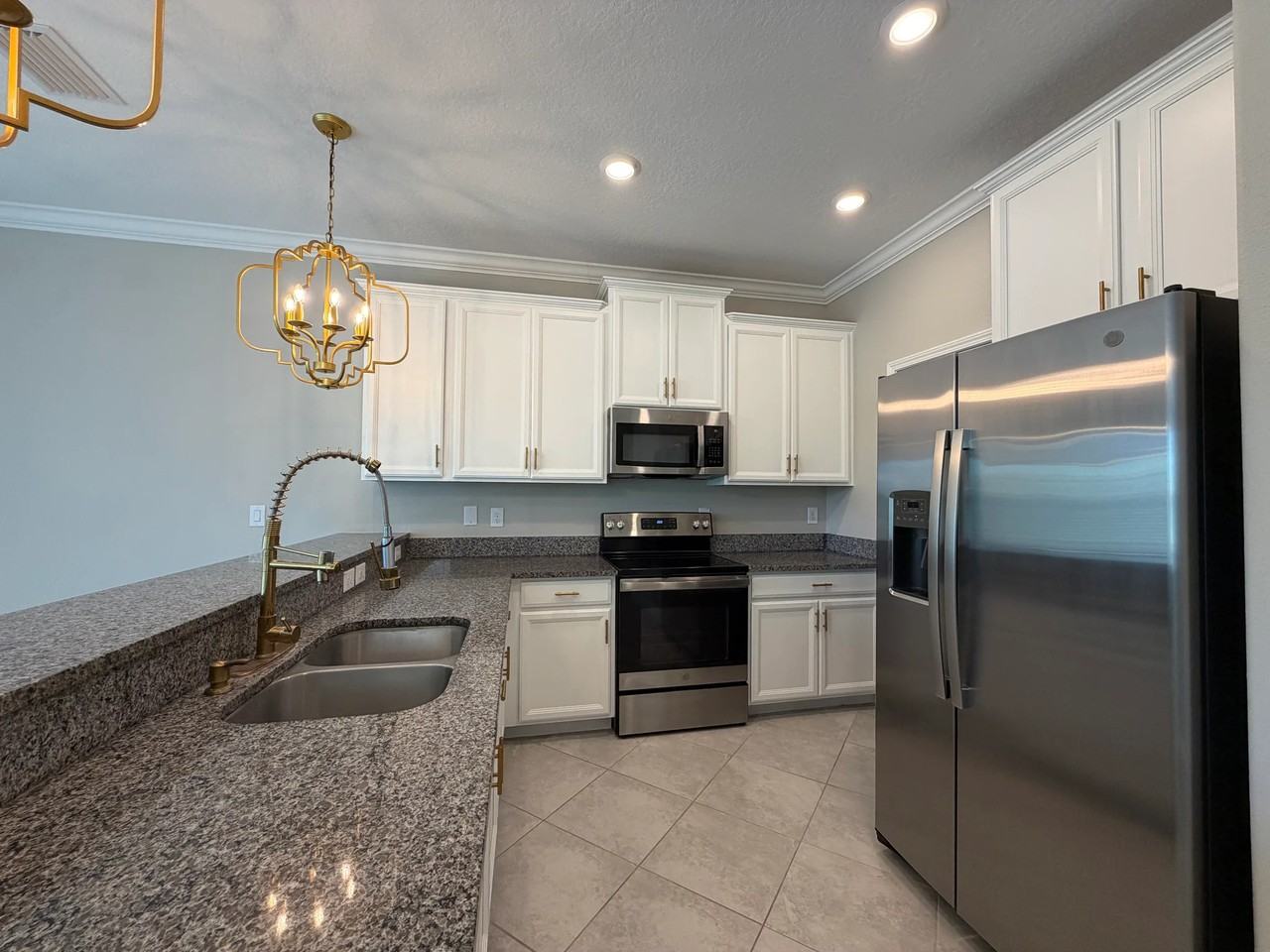 1726 Roseville St - Photo 7 of 20