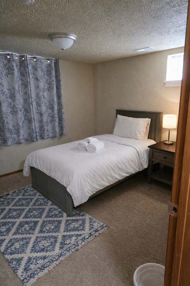 4106 E Fairview Ave - Photo 6 of 17