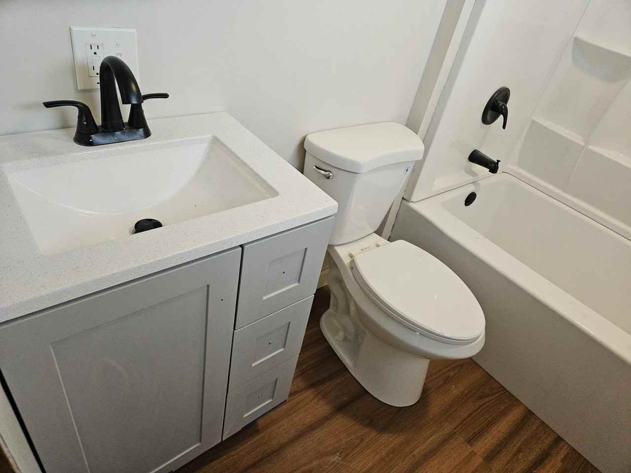 14 Parker Ave - Photo 5 of 9