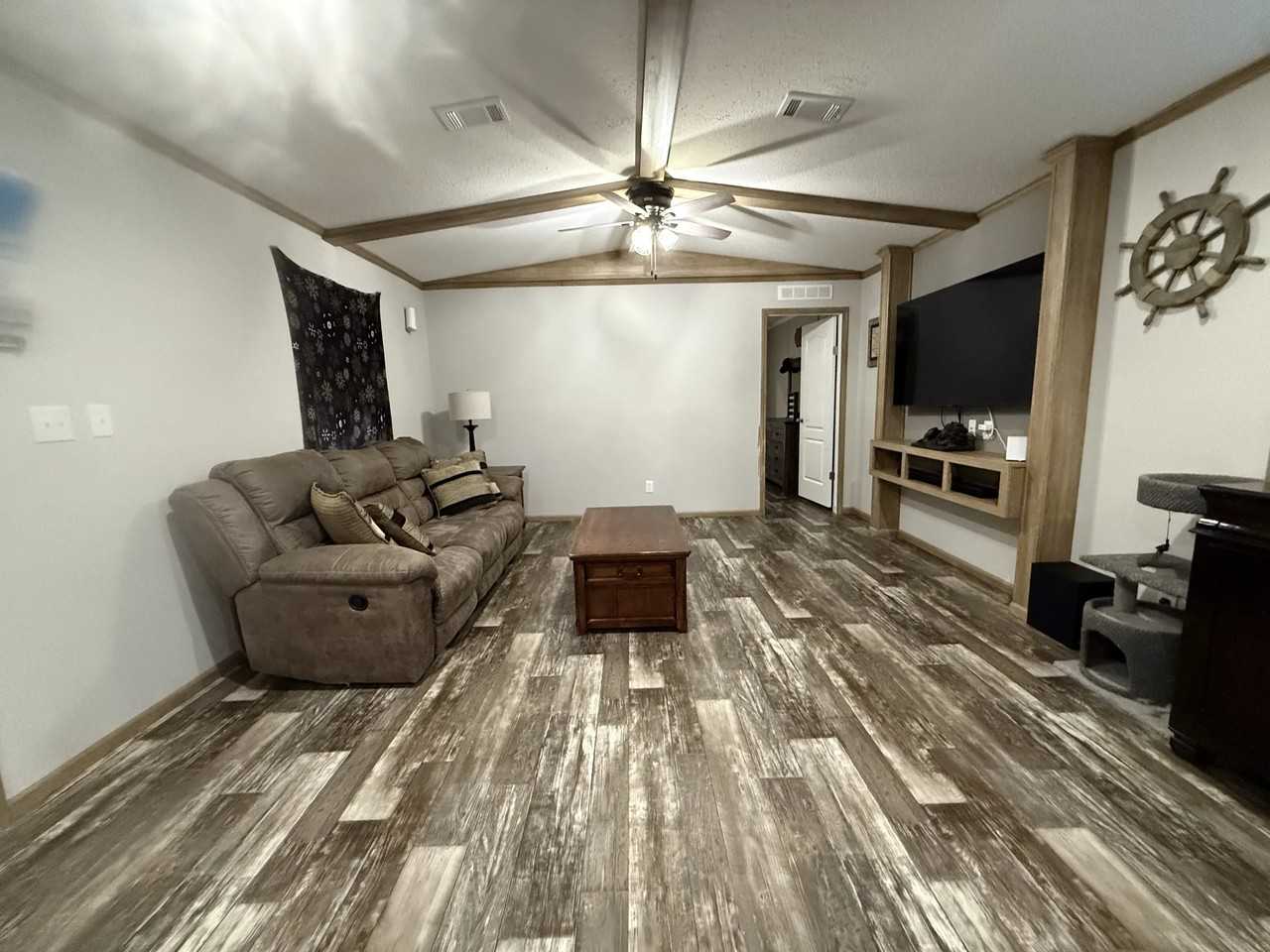 15205 Palomino Ln - Photo 2 of 13