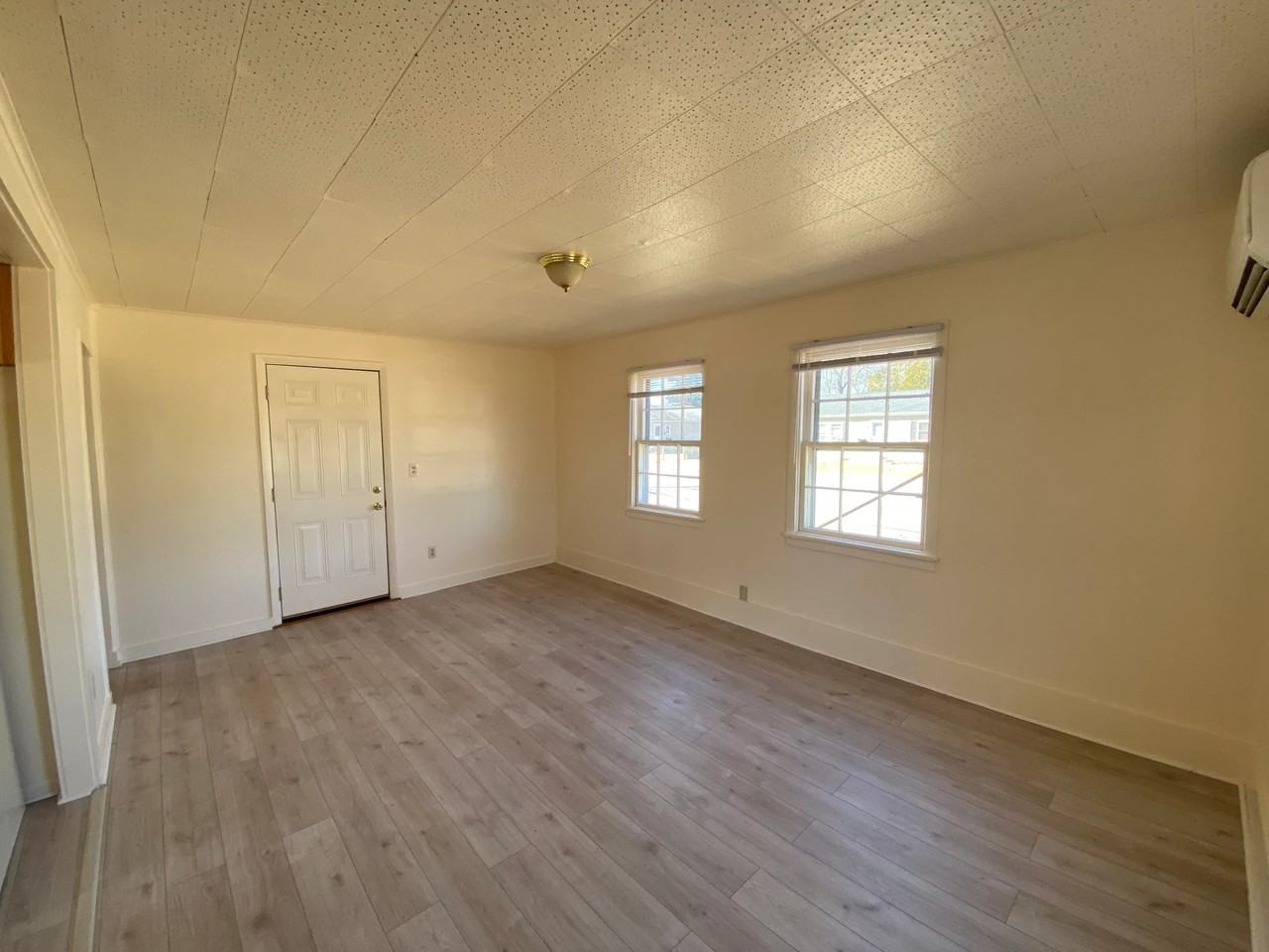 4 Central Ave - Photo 5 of 13